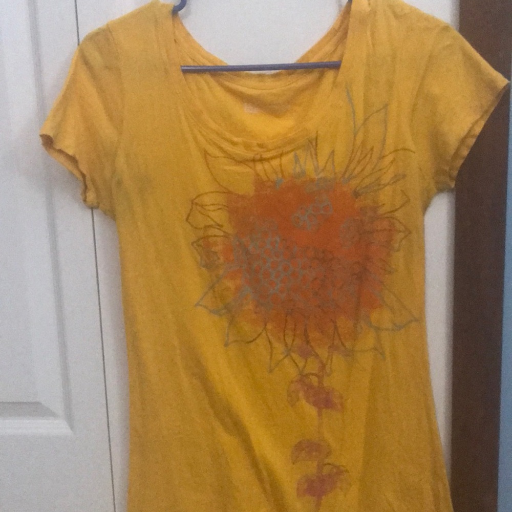 ladies graphic tshirt